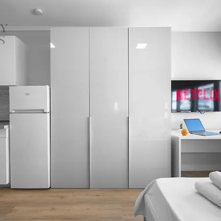 Nephele, The Luxury Tesalónica