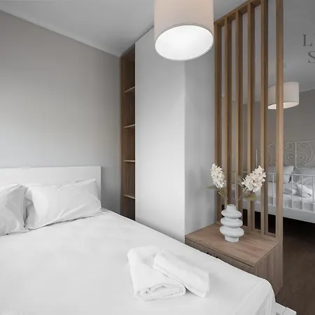 Nephele, The Luxury Апартаменты