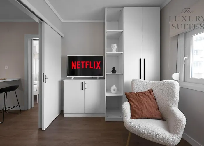 Nephele, The Luxury Daire
