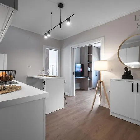 Nephele, The Luxury Apartament *